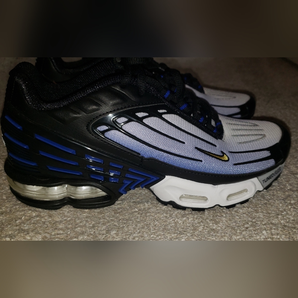 Boys Nike shoes